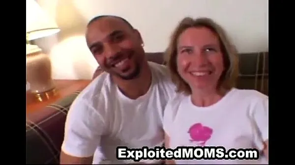 ดู Mom w Big Tits trys Black Cock in Mature Interracial Video Tube ทั้งหมด