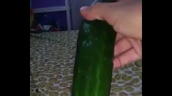 Δείτε συνολικά masturbating with cucumber Tube