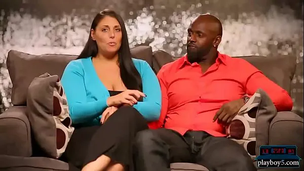 Oglejte si Interracial amateur couple wants to try a threesome skupaj Tube