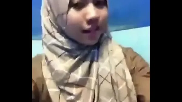 Oglądaj Malay Hijab melayu nude show (Big boobs cały kanał