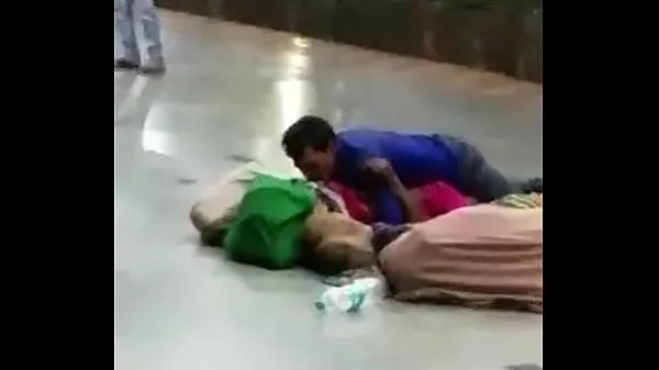 Tonton Desi couple having sex in public jumlah Tube