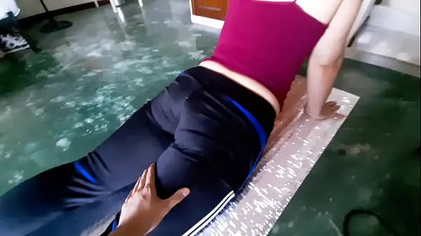 Xem tổng cộng Confident yoga instructor seen in first person (real pov sex ống