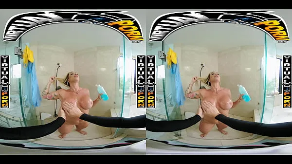 Pozrieť celkom Busty Blonde MILF Robbin Banx Seduces Step Son In Shower Tube