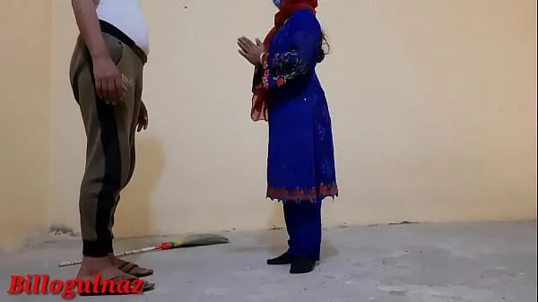 Sledovat celkem Indian maid fucked and punished by house owner in hindi audio, Part.1 Tube
