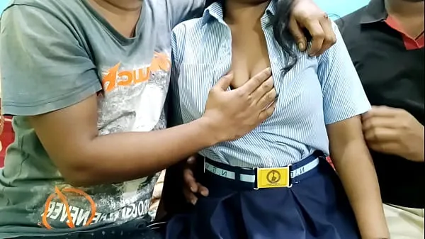 دیکھیں Two boys fuck college girl|Hindi Clear Voice کل ٹیوب