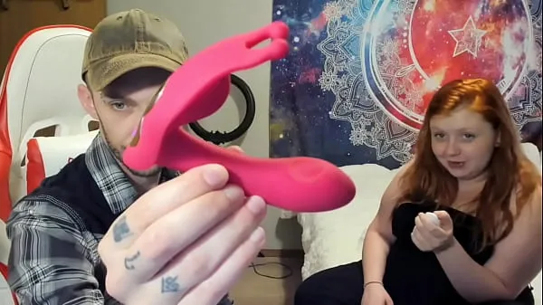 Katso Animour Panty Dildo Unboxing and Masturbation with Sophia Sinclair and Jasper Spice Tube yhteensä