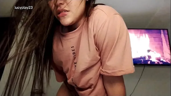 Bekijk Horny Colombian model masturbating in her room totale buis