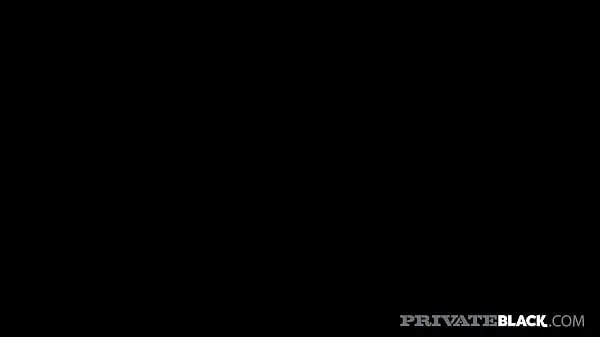 총 PrivateBlack - Skinny Mary Popiense Seduces Black Cock At The Beach개의 튜브 시청하기