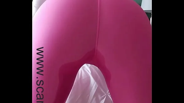 Titta på Sexy Thick Teacher Squirts so Much While Still Wearing Spandex totalt Tube