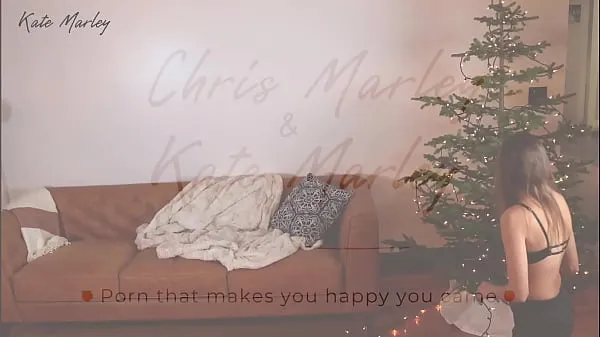 Toplam Tube Tangled in Christmas Lights: Best Holiday Ever - Kate Marley izleyin
